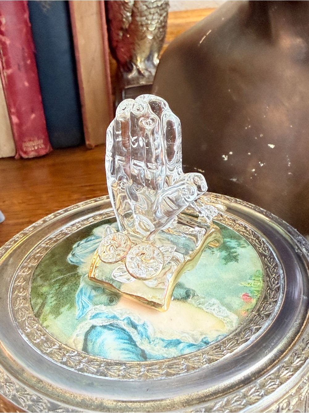 Vintage Glass Praying Hands on Bible with Flowers - Picture 11 of 13